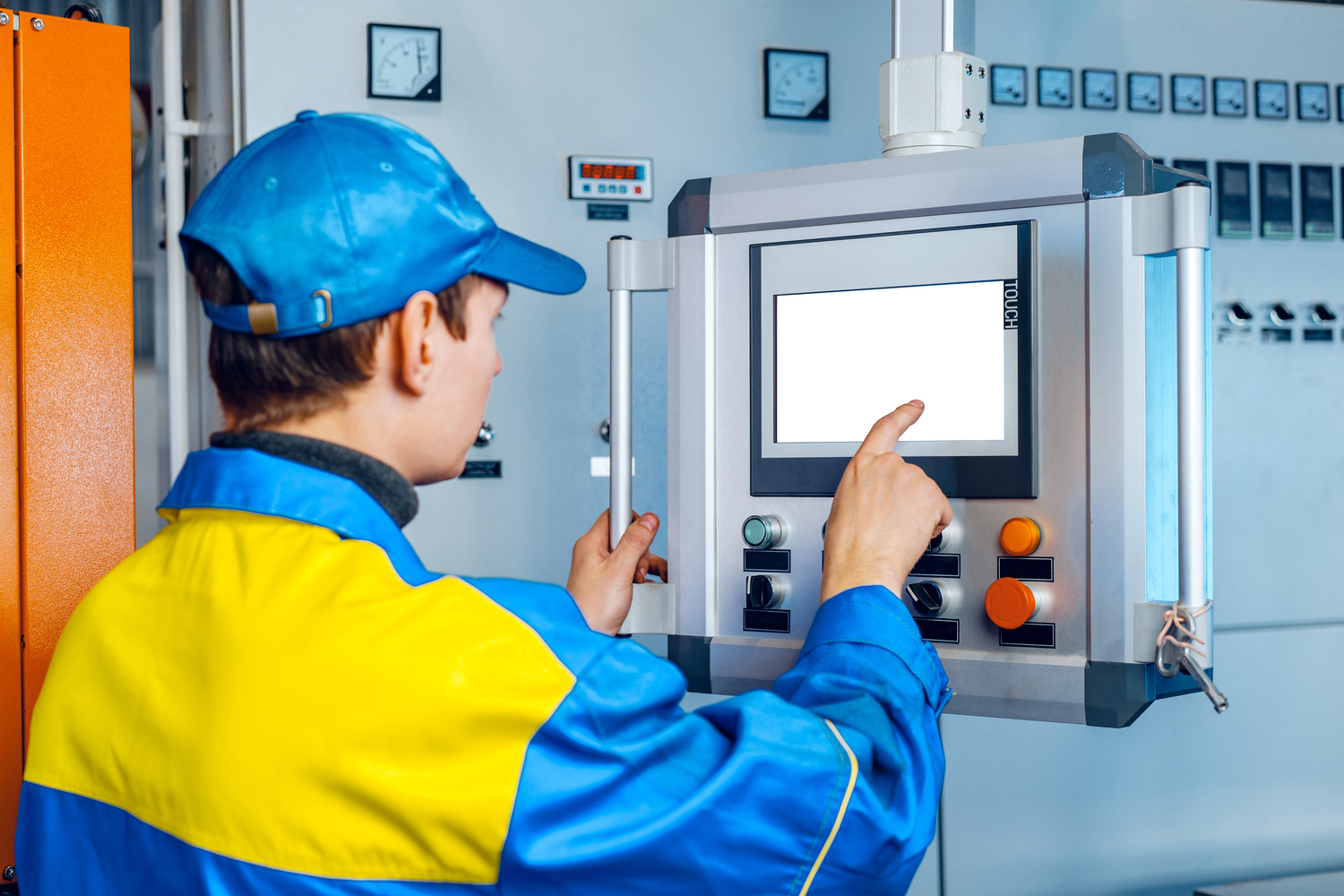 low current systems in Saudi Arabia: Complete Guide to Smart Building Technologies